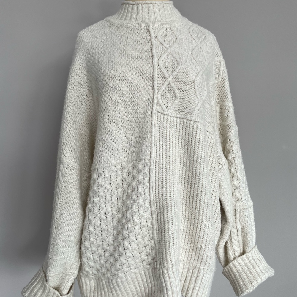 American Eagle Outfitters Cream Textured Turtleneck Sweater